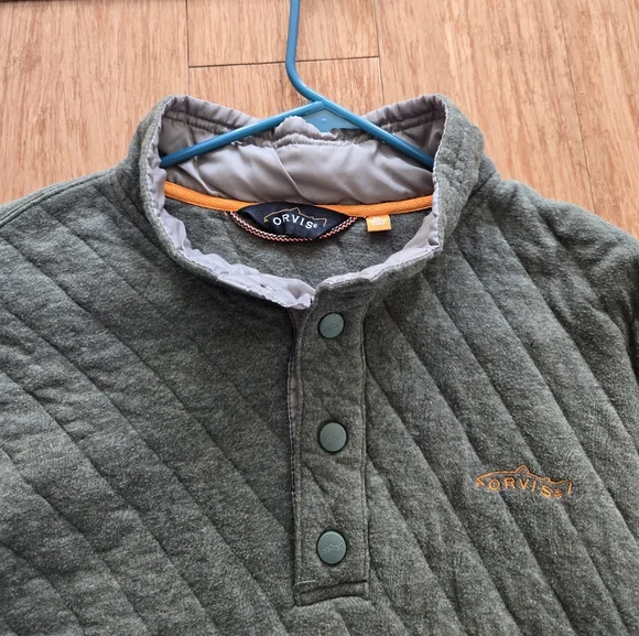 Orvis Green Quilted Pullover - Picture 2 of 5